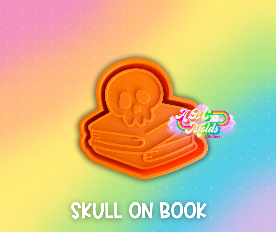 Skull on books silicone mold