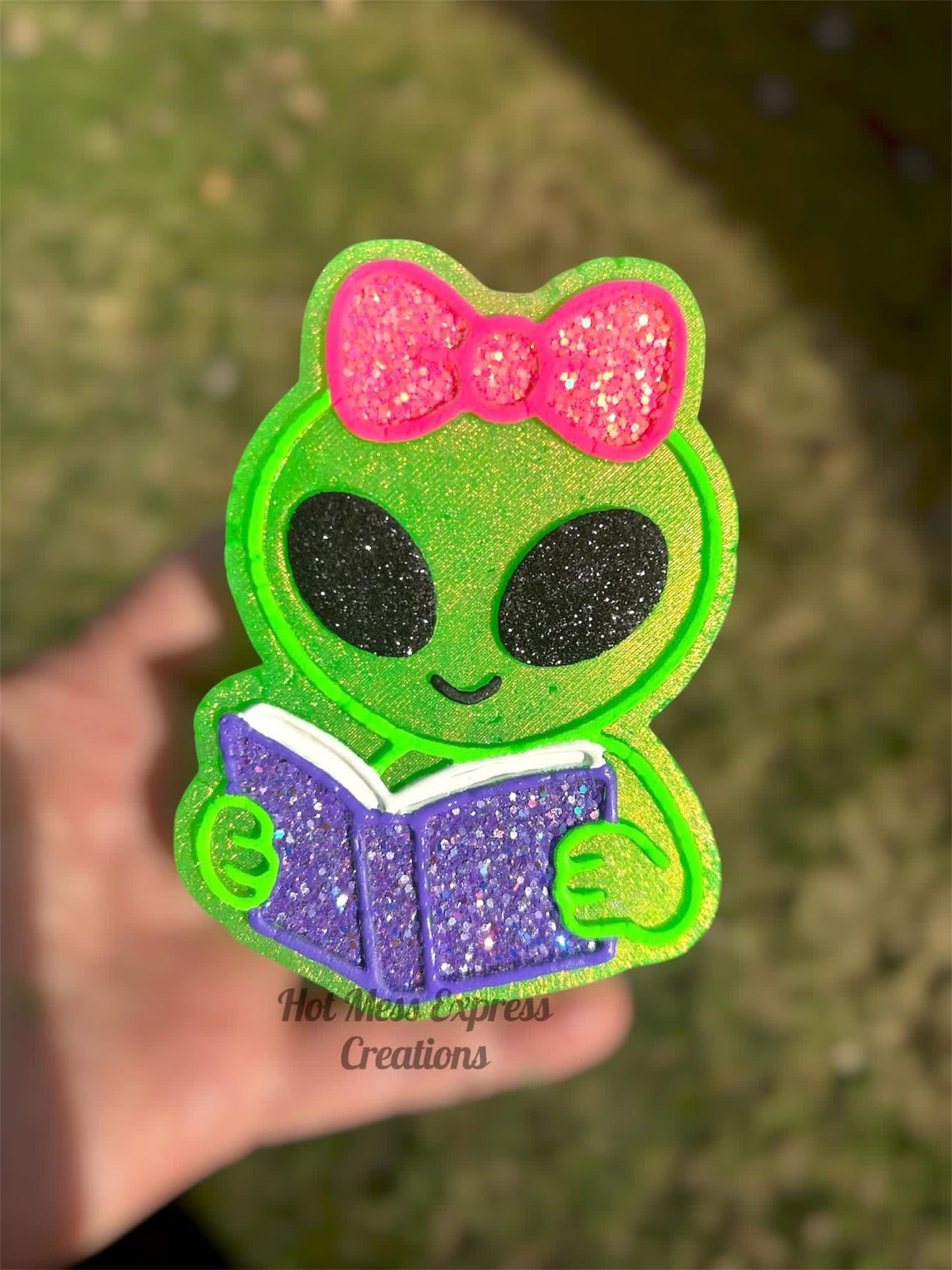 Reading Alien Silicone Freshie Mold