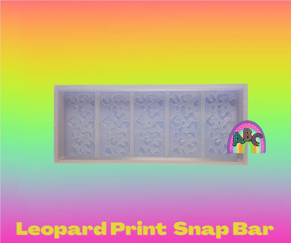 Leopard Print Snap Bar Mold